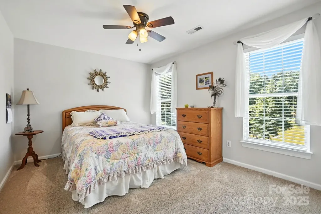 10219 Windtree Lane Charlotte NC 28215