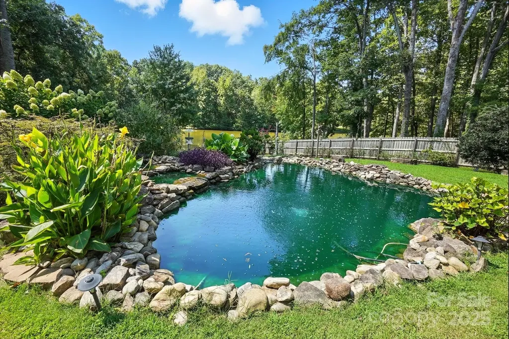 10219 Windtree Lane Charlotte NC 28215