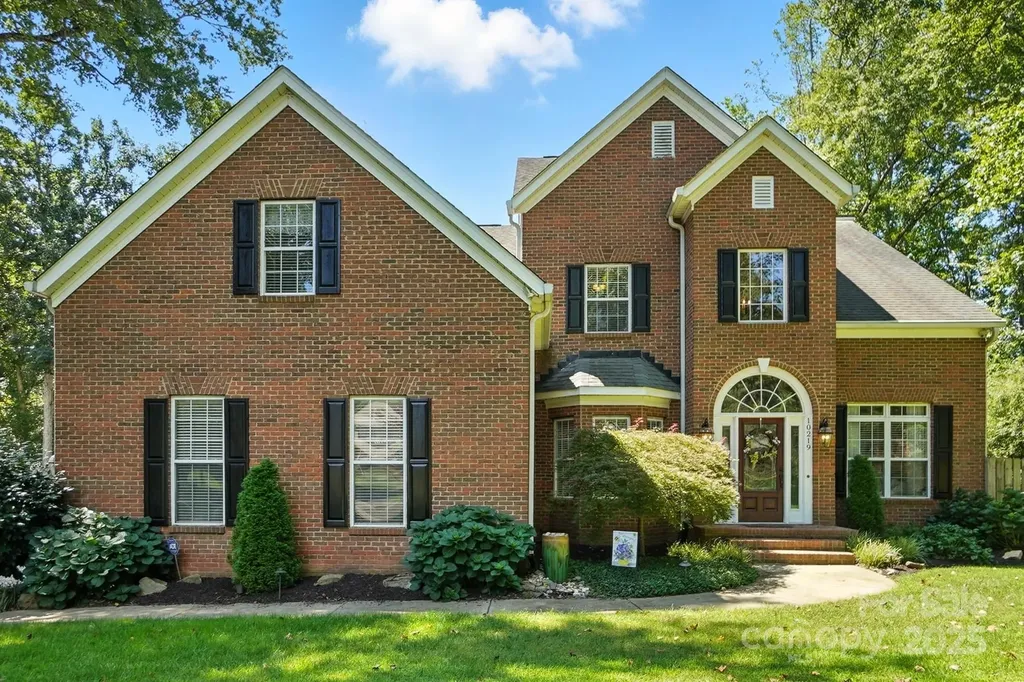 10219 Windtree Lane Charlotte NC 28215