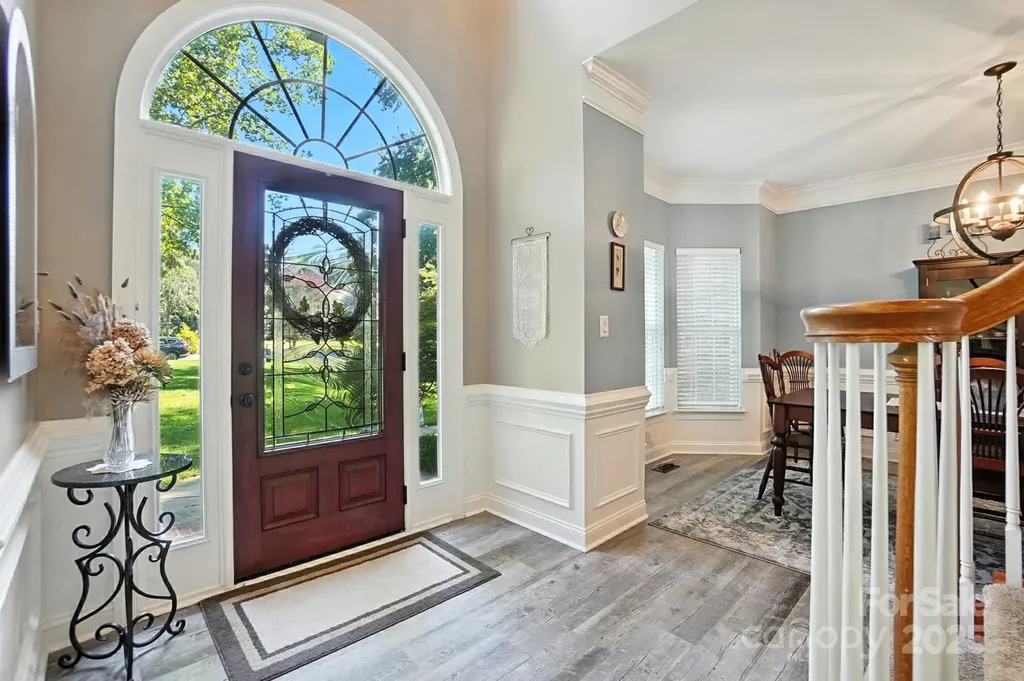 10219 Windtree Lane Charlotte NC 28215