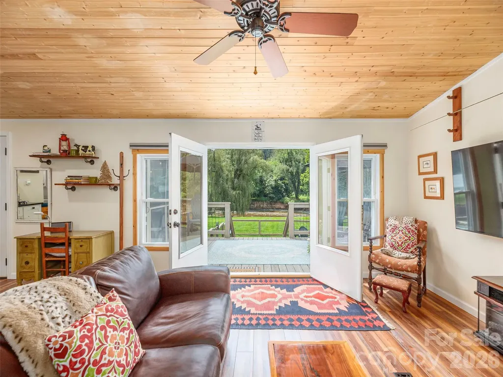 248 Max Thompson Road Canton NC 28716