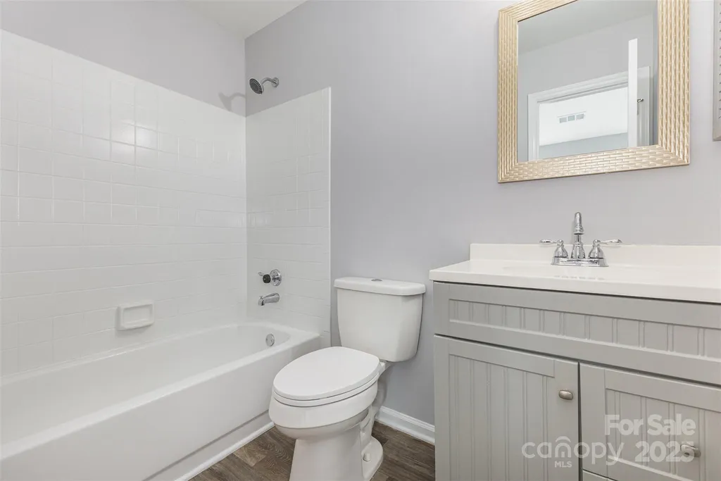 6319 Windsor Gate Lane Charlotte NC 28215