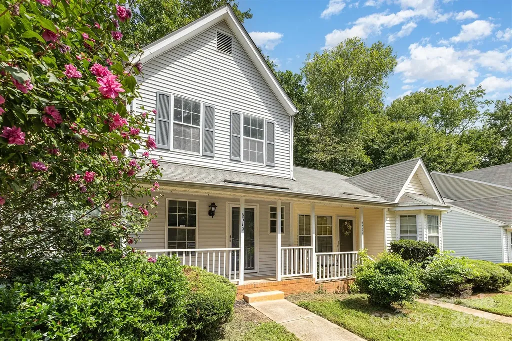 6319 Windsor Gate Lane Charlotte NC 28215