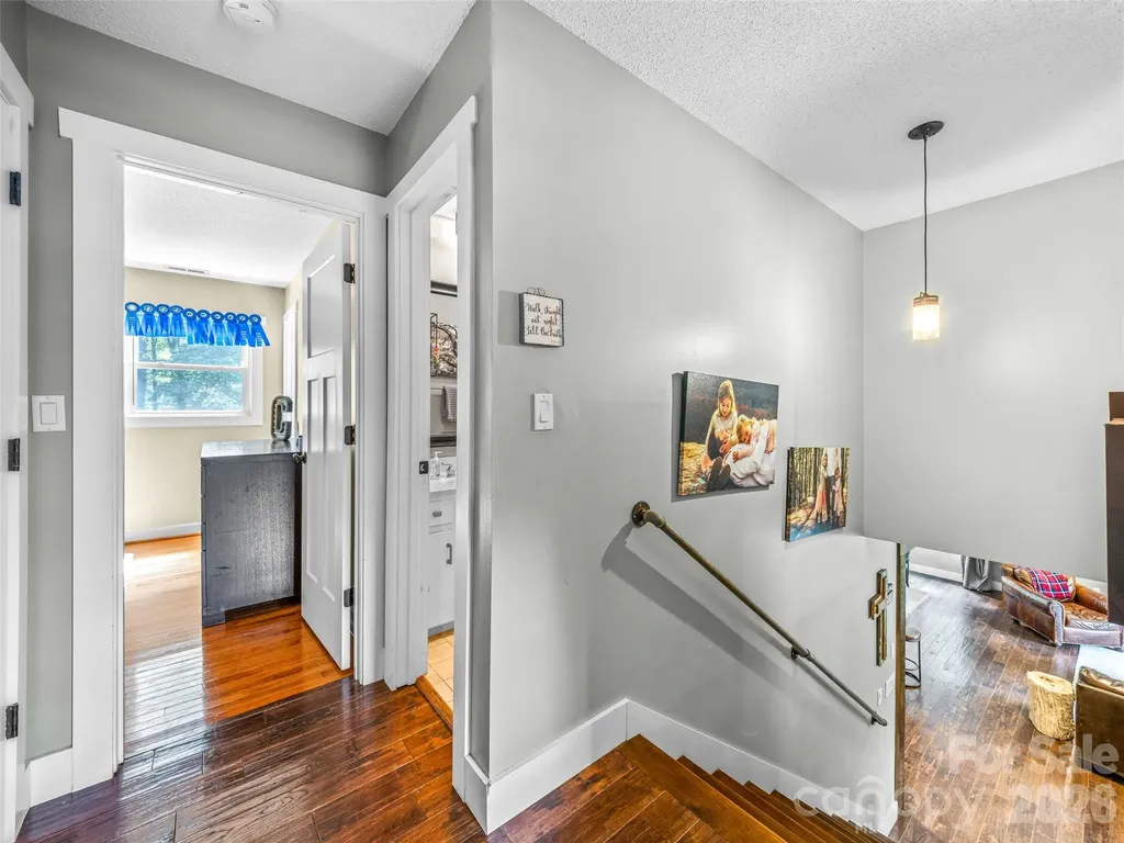 135 Dogwood Drive Brevard NC 28712