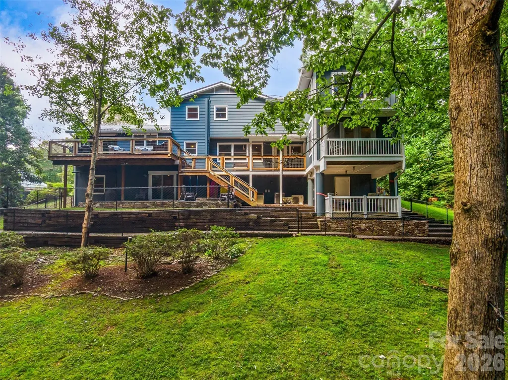 135 Dogwood Drive Brevard NC 28712