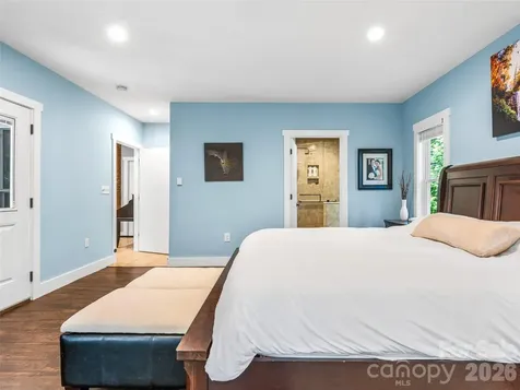 135 Dogwood Drive Brevard NC 28712