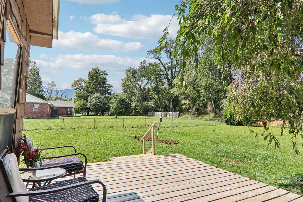 55 Polk Street Waynesville NC 28786