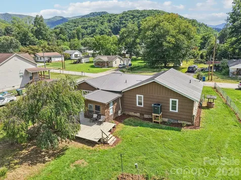 55 Polk Street Waynesville NC 28786