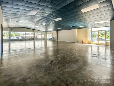 512 Kanuga Road Hendersonville NC 28739