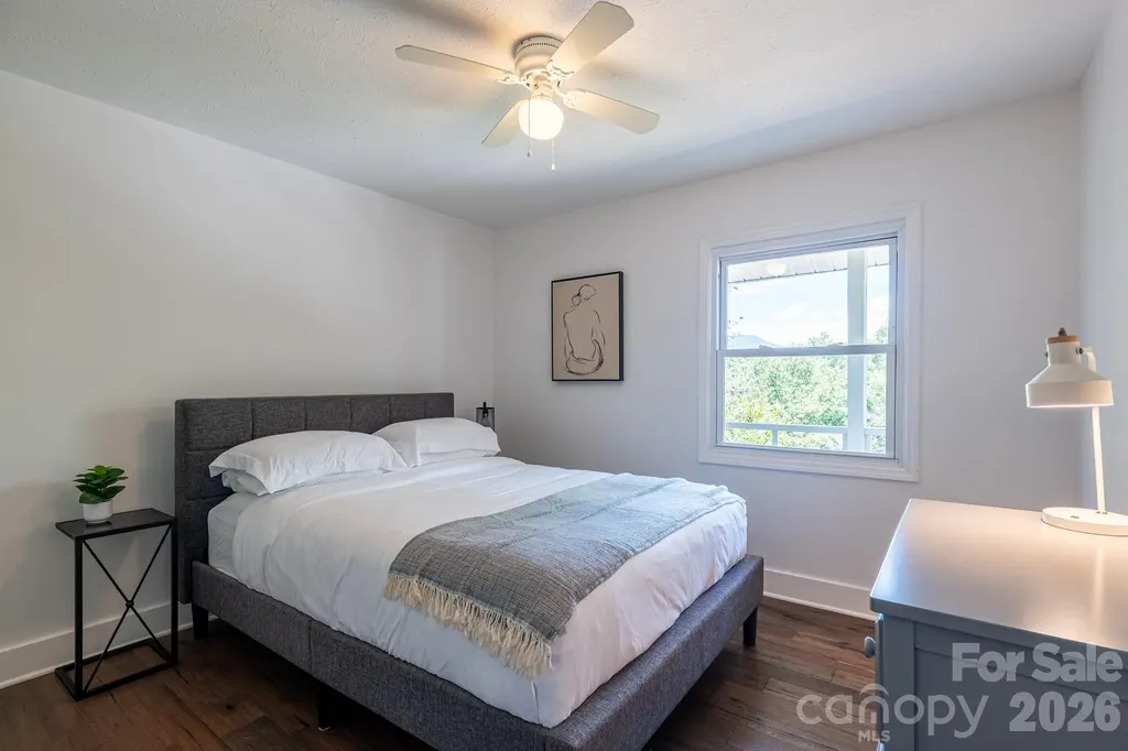 50 Springwood Drive Asheville NC 28805