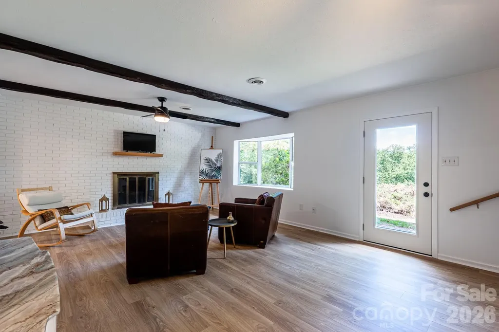 50 Springwood Drive Asheville NC 28805
