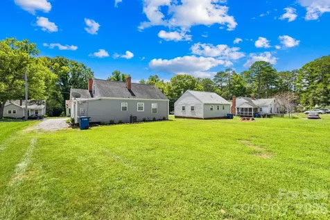 320 W Bingham Street Statesville NC 28677