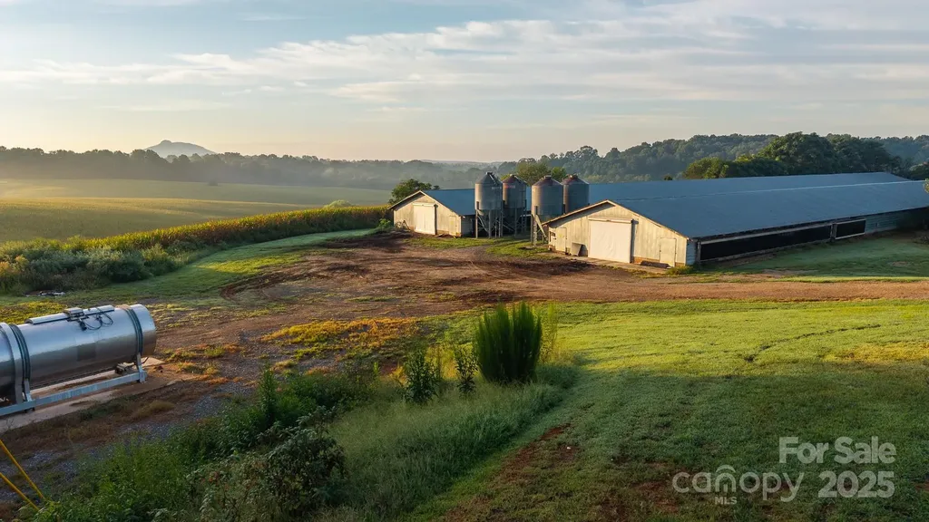 167 Buck Hollow Trail Ararat NC 27007