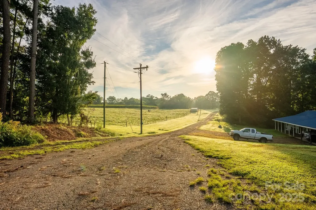 167 Buck Hollow Trail Ararat NC 27007