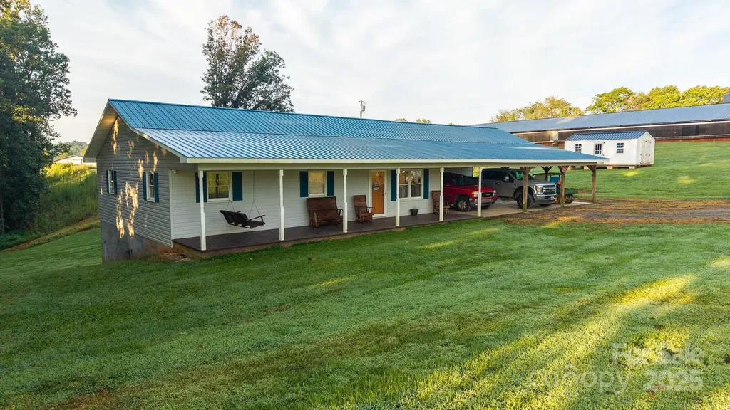 167 Buck Hollow Trail Ararat NC 27007