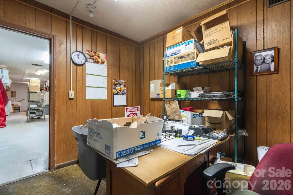 3449 Robinhood Road Winston Salem NC 27106