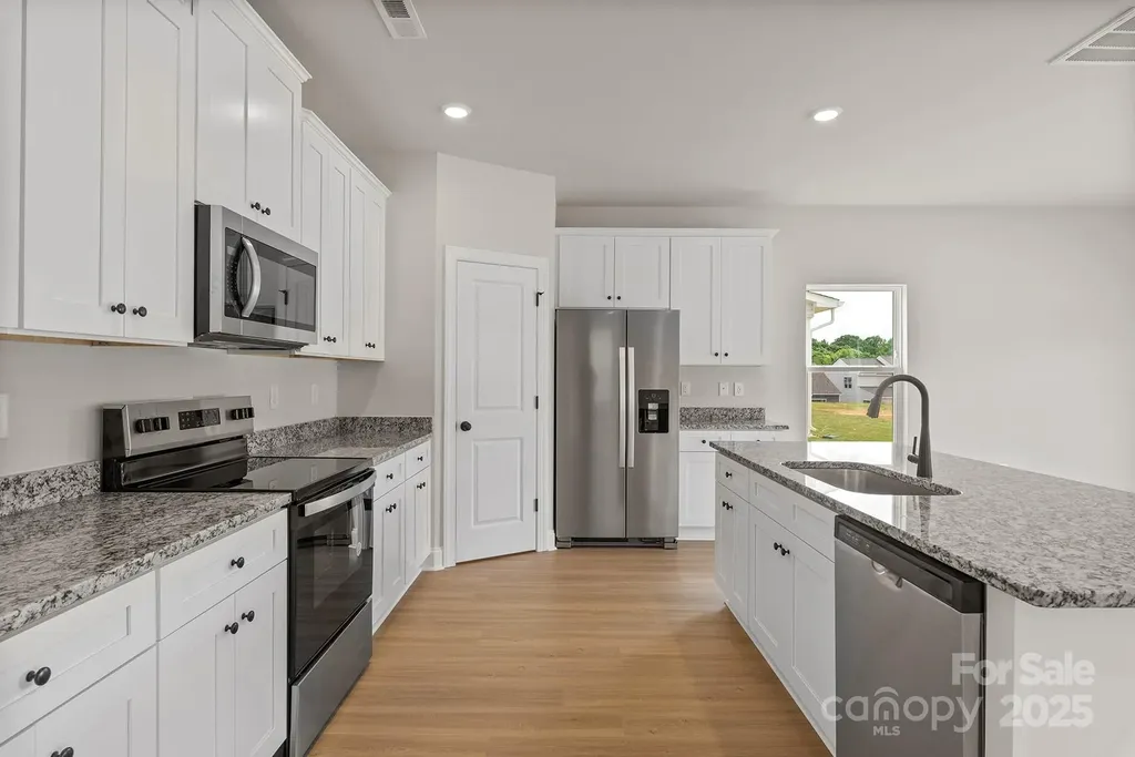 3441 Robindale Drive Winston Salem NC 27107