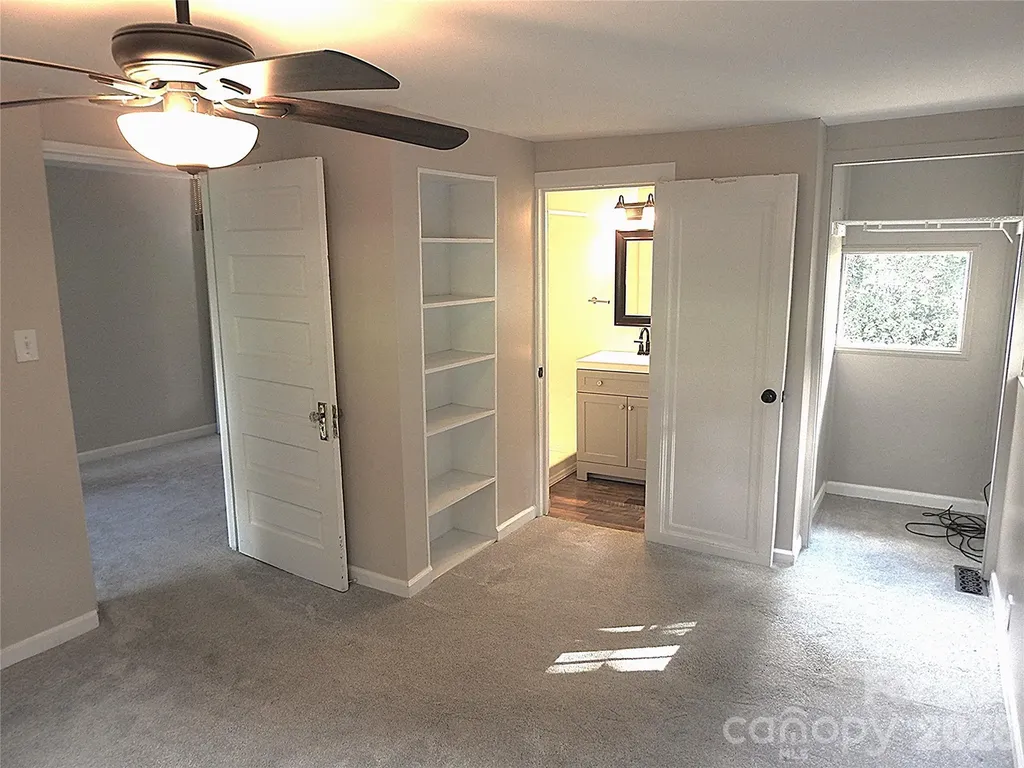 201 Merriman Road Hendersonville NC 28791