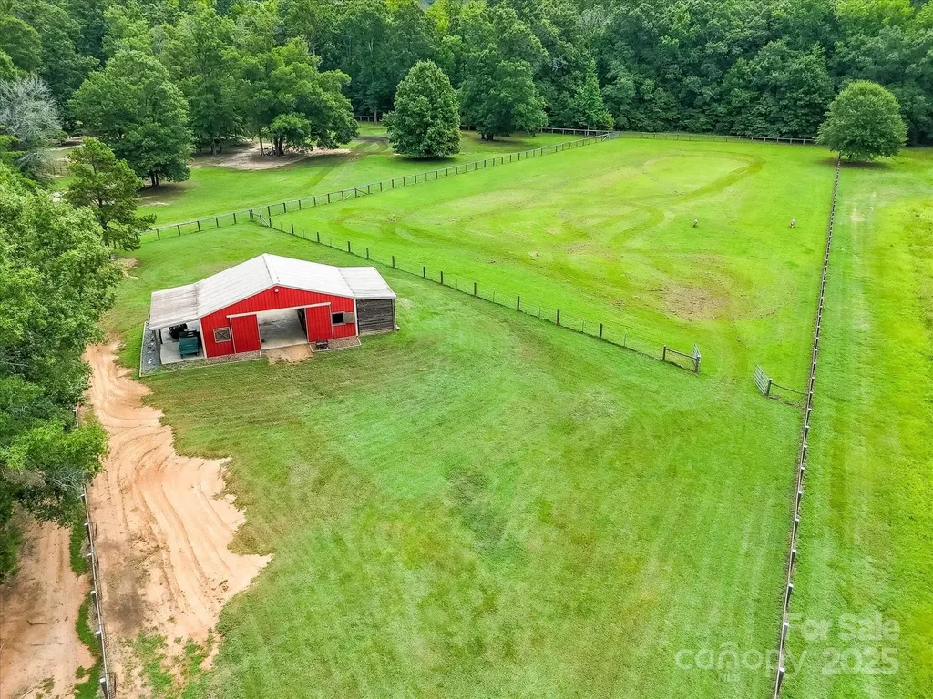 8817 Maggie Robinson Road Waxhaw NC 28173
