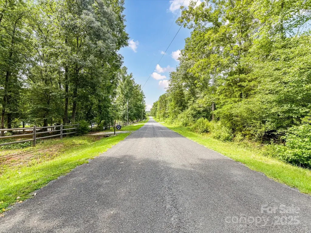 8817 Maggie Robinson Road Waxhaw NC 28173