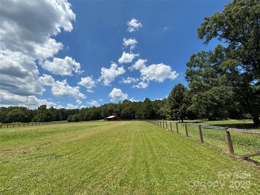 8817 Maggie Robinson Road Waxhaw NC 28173