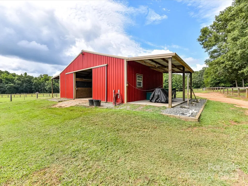 8817 Maggie Robinson Road Waxhaw NC 28173