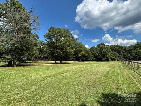 8817 Maggie Robinson Road Waxhaw NC 28173