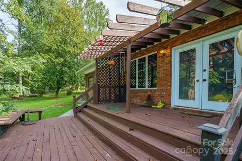 335 Lake Circle Drive Hendersonville NC 28792