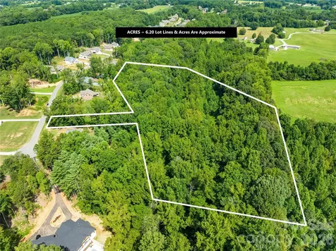 1099 Kapstone Crossing Lexington NC 27295