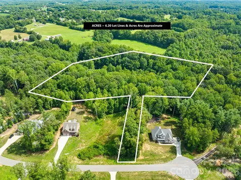 1099 Kapstone Crossing Lexington NC 27295