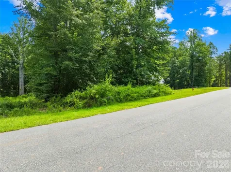 1099 Kapstone Crossing Lexington NC 27295