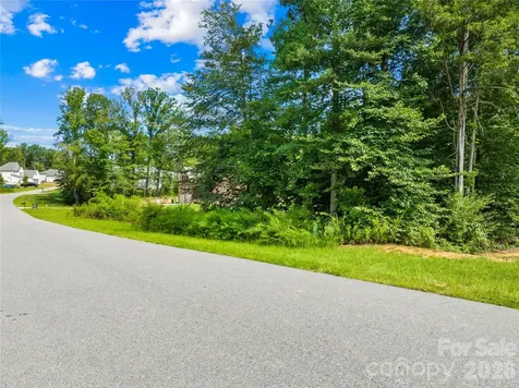 1099 Kapstone Crossing Lexington NC 27295