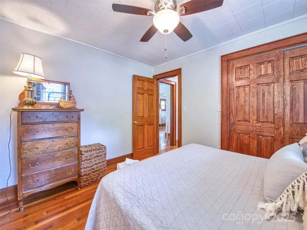 85 E Marshall Street Waynesville NC 28786