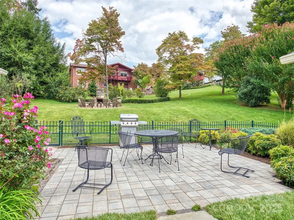 85 E Marshall Street Waynesville NC 28786