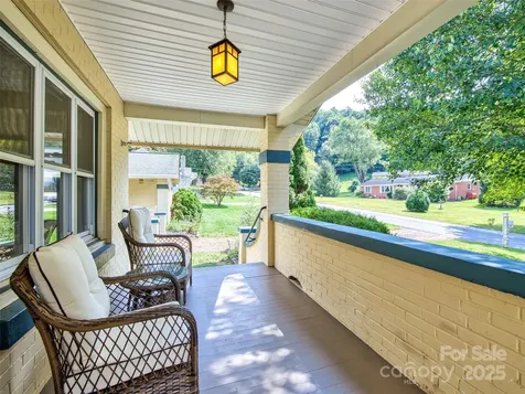 85 E Marshall Street Waynesville NC 28786