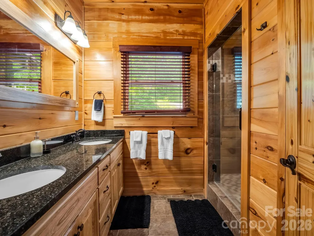1029 Rainbow Circle Lake Lure NC 28746