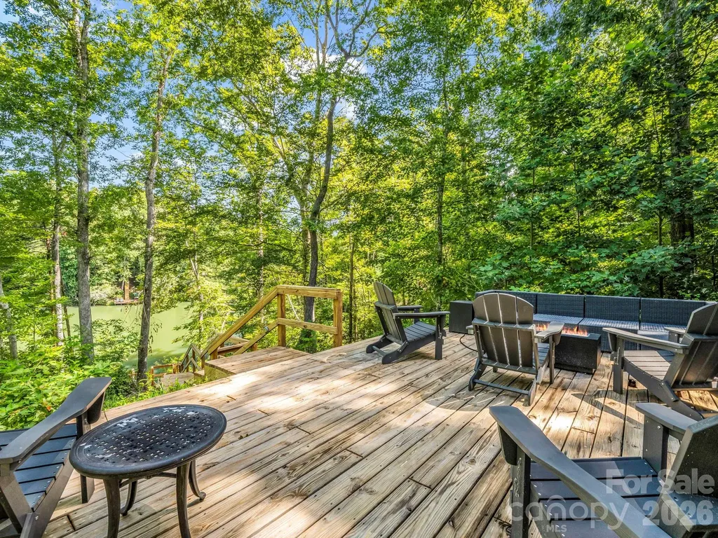 1029 Rainbow Circle Lake Lure NC 28746