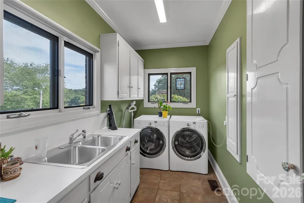2207 Peninsula Avenue Shelby NC 28150