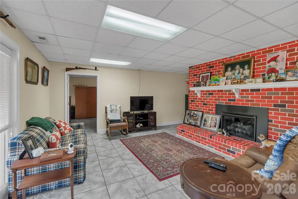 2207 Peninsula Avenue Shelby NC 28150