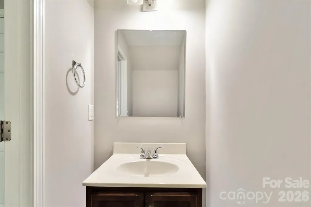 2557 Mulberry Pond Drive Charlotte NC 28208