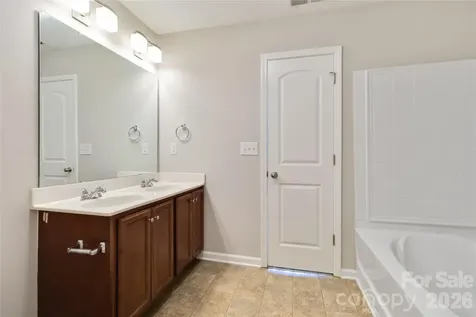2557 Mulberry Pond Drive Charlotte NC 28208