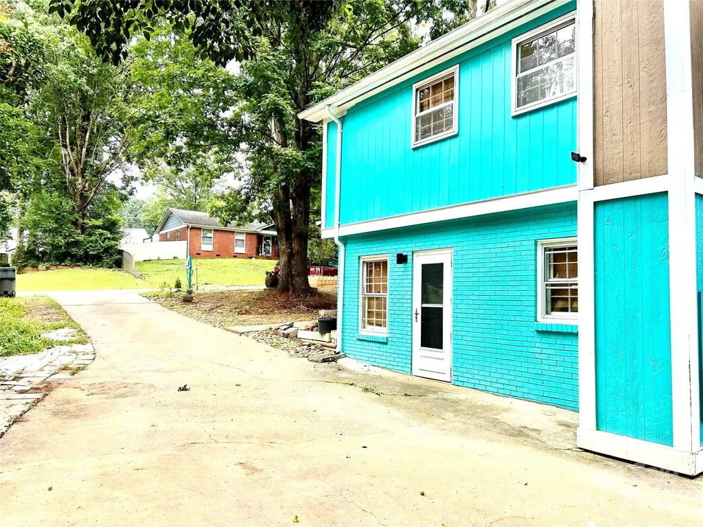 6708 Lynmont Drive Charlotte NC 28212