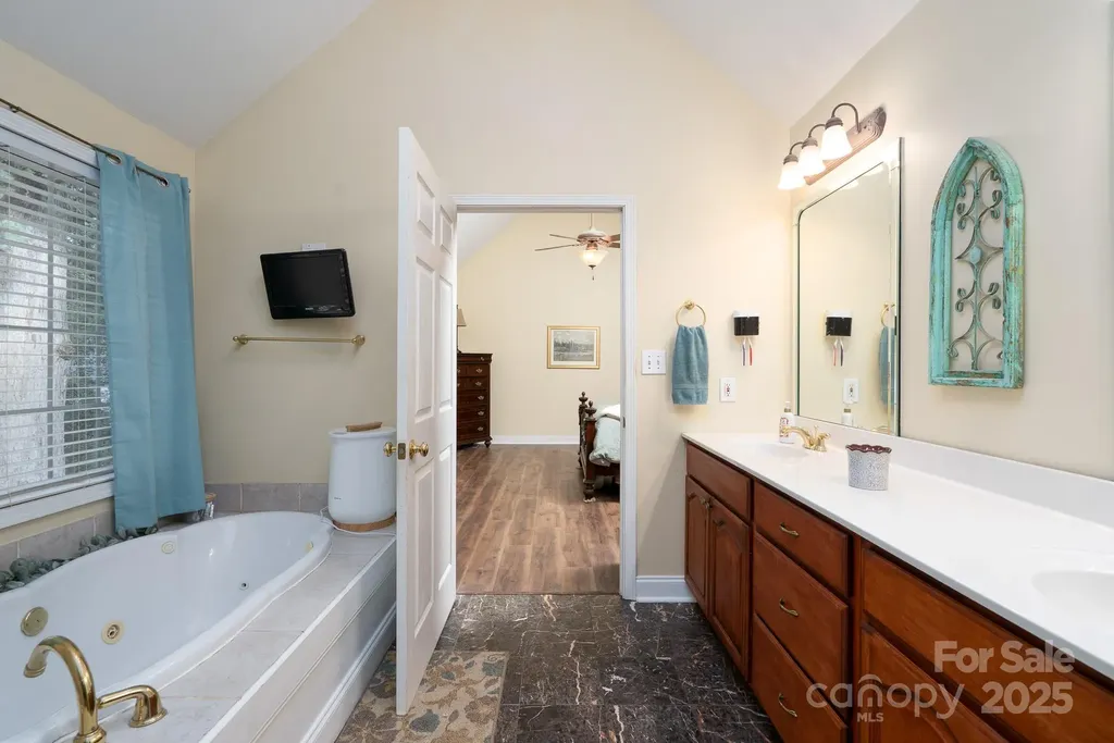 709 Carson Court Kannapolis NC 28083