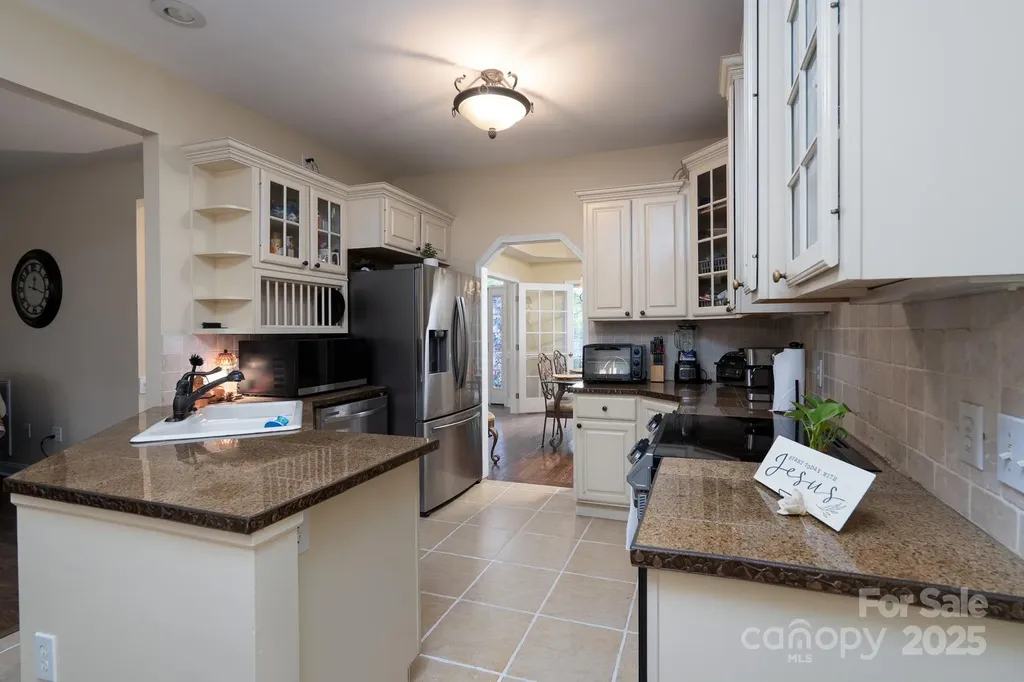709 Carson Court Kannapolis NC 28083