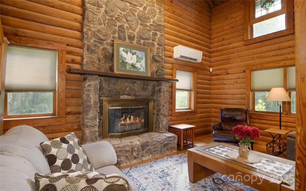 2038 Toms Creek Road Marion NC 28752