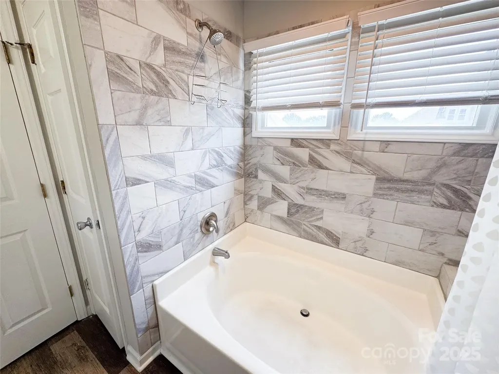 9211 Ravenwing Drive Charlotte NC 28262