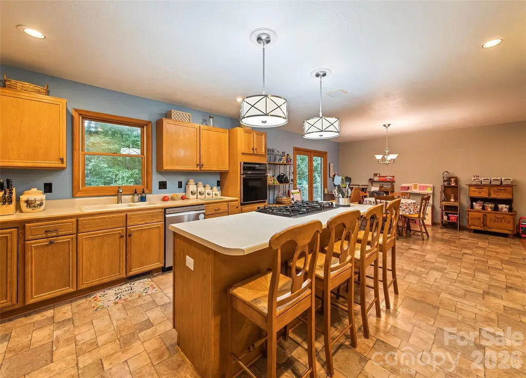 400 Sunset Heights Canton NC 28716