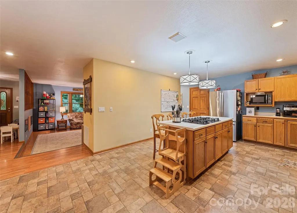 400 Sunset Heights Canton NC 28716