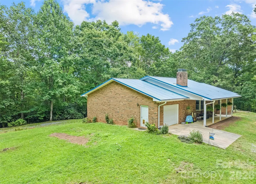 400 Sunset Heights Canton NC 28716