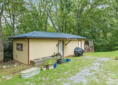 400 Sunset Heights Canton NC 28716